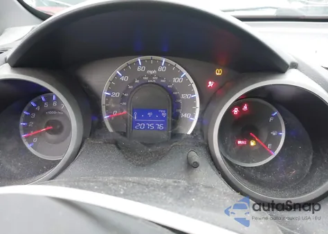 2010 Honda Fit z USA, uszkodzony, nr VIN JHMGE8G2XAC038985